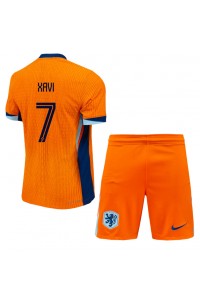 Nederland Xavi Simons #7 Babytruitje Thuis tenue Kind EK 2024 Korte Mouw (+ Korte broeken)